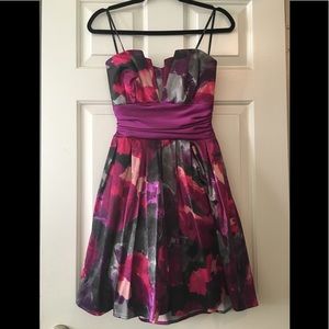 Size 7/8, B. Darlin Strapless Floral Sundress